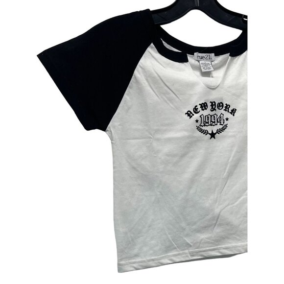 Rue 21 - Women's Short Sleeves T-Shirt - Graphic Tee - White - Large - Picture 11 of 12